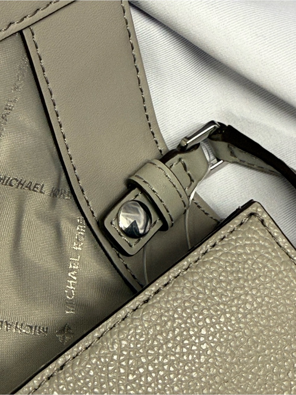 (new+tag) Michael Kors Montgomery leather large crossbody clutch grey crossbody - Picture 11 of 12